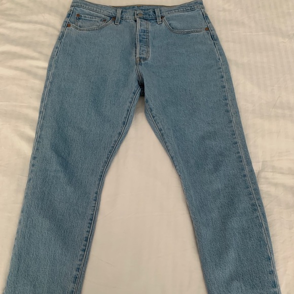 Brand new Levis skinny jean. Never worn. - Picture 2 of 6